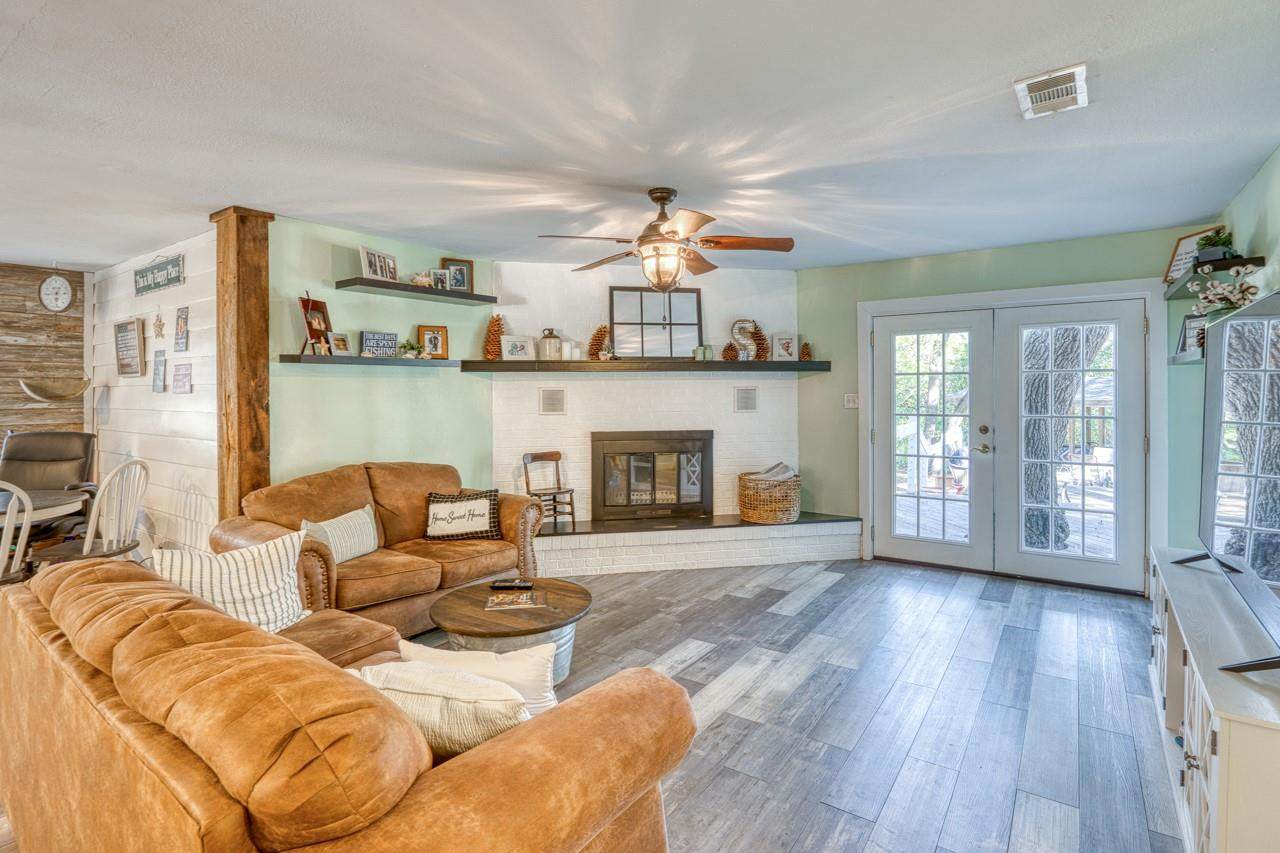 1117 County Road 132B - Photo 1