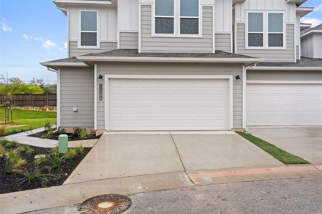 11208 Gadsen Ln - Photo 1