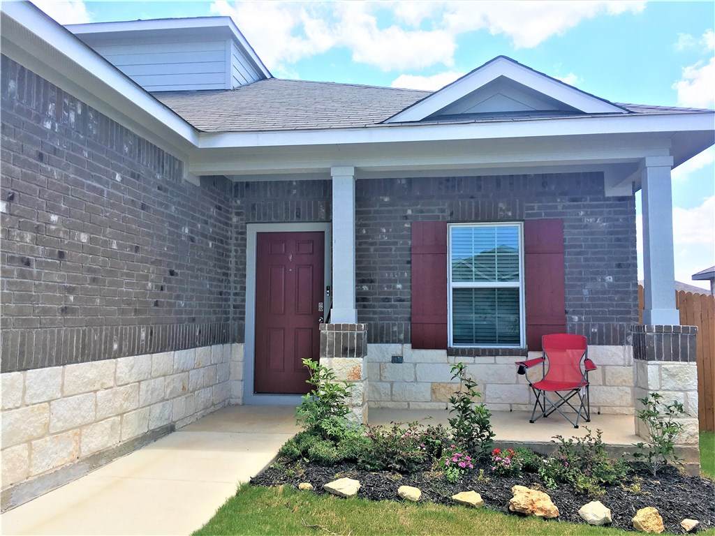 205 Freedom Park Ave - Photo 1