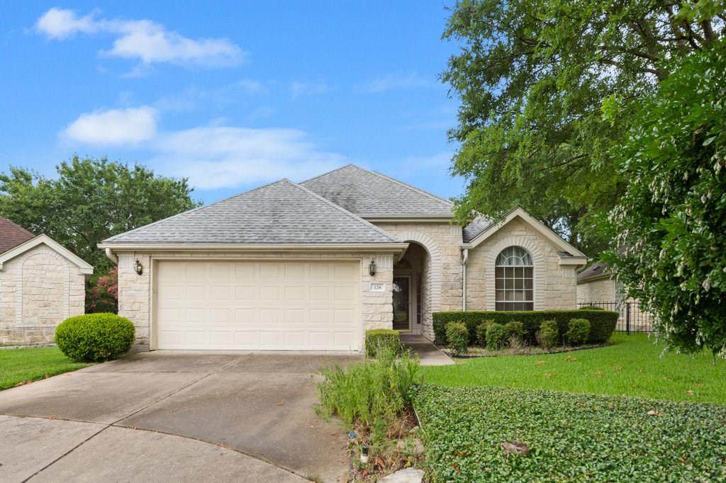 128 Village Dr - Photo 1