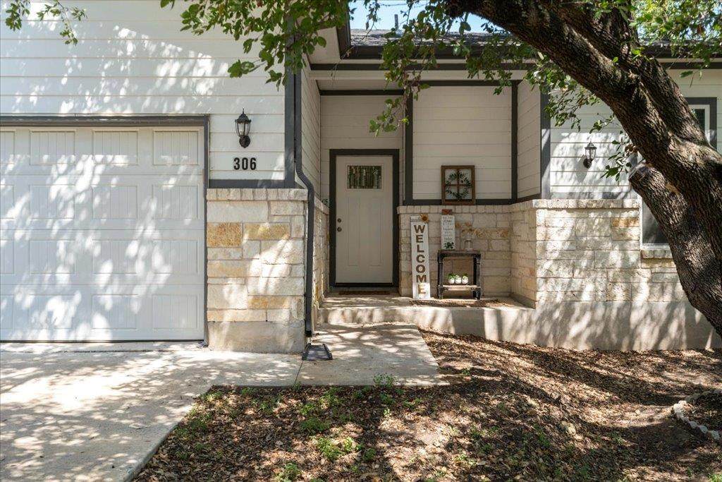 306 Songwood Dr - Photo 1