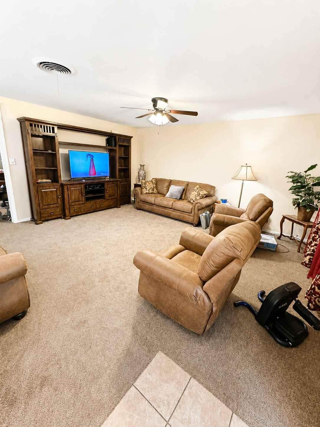 https://bt-photos.global.ssl.fastly.net/austin/1280_boomver_3_3903945-2.jpg