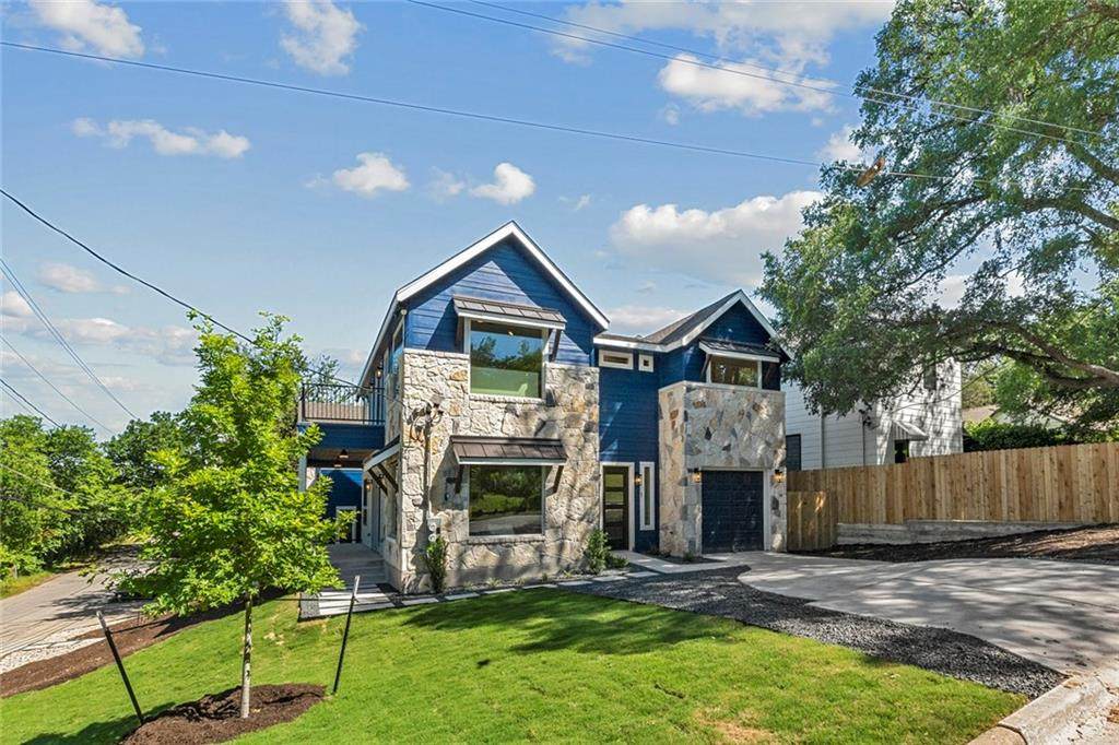 1101 Summit St - Photo 1