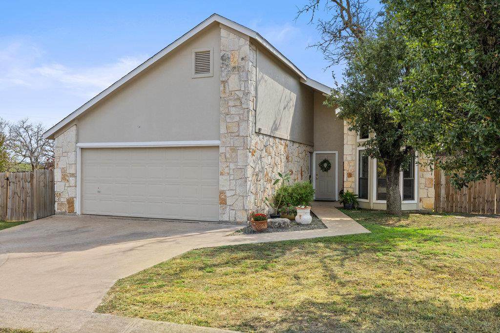 102 Pitchfork Dr - Photo 1