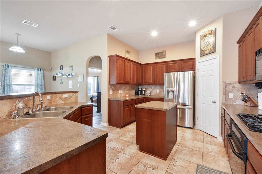 2924 Pedernales Falls Dr - Photo 1