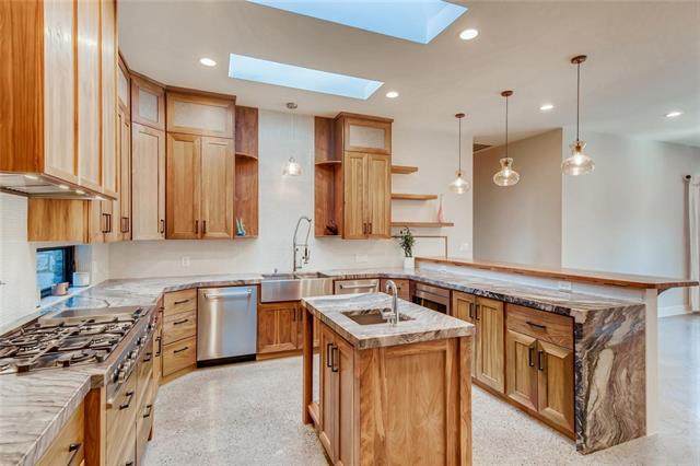 9800 Peakridge Dr - Photo 1
