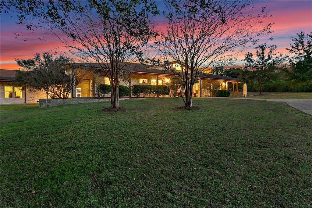 3607 Stoneridge Rd - Photo 1