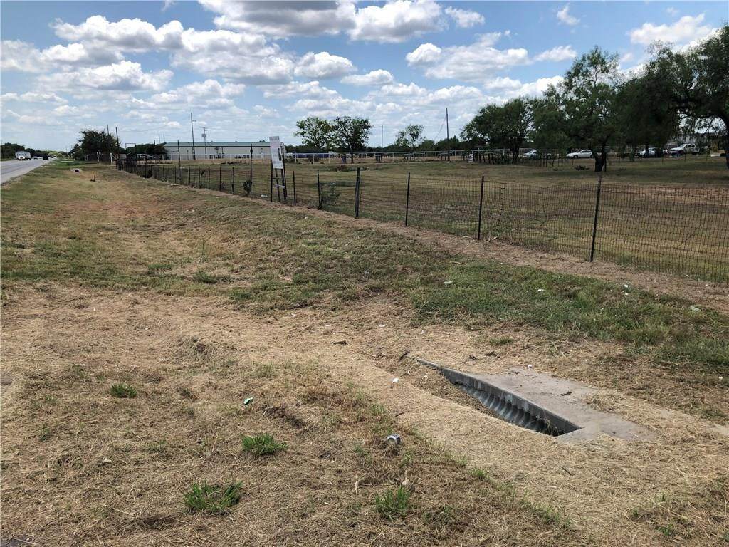 2052 Bridle Path Rd - Photo 1