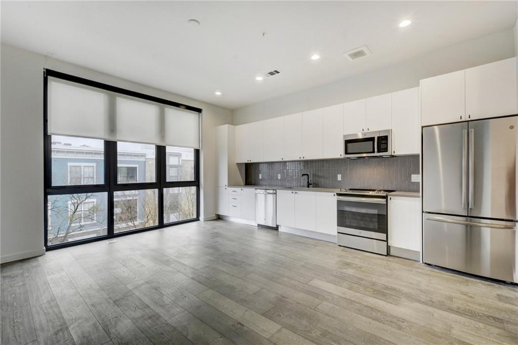 800 Embassy Dr - Photo 1