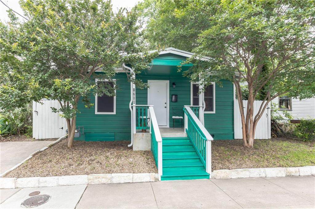 1208 Chestnut Ave - Photo 1