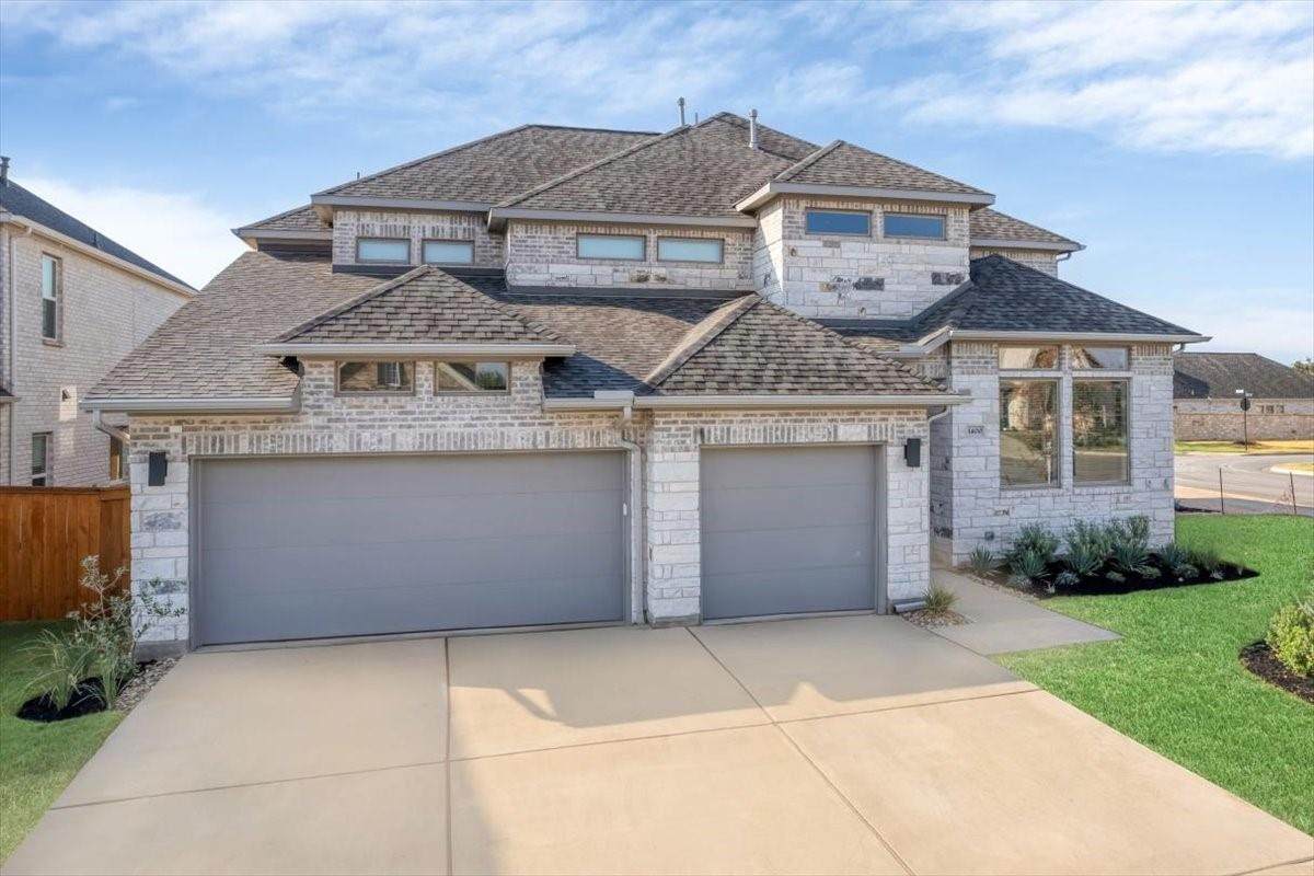 1400 Mulberry Oak Ln - Photo 1