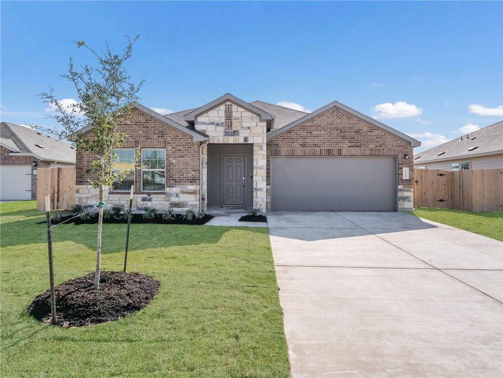 214 Pearland St - Photo 1