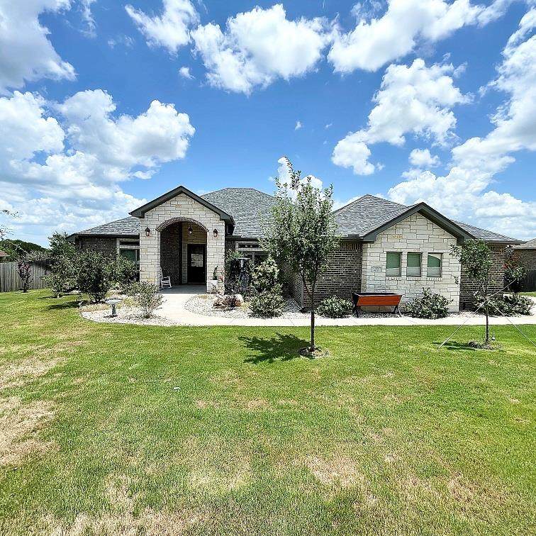 1066 Vista Dr - Photo 1