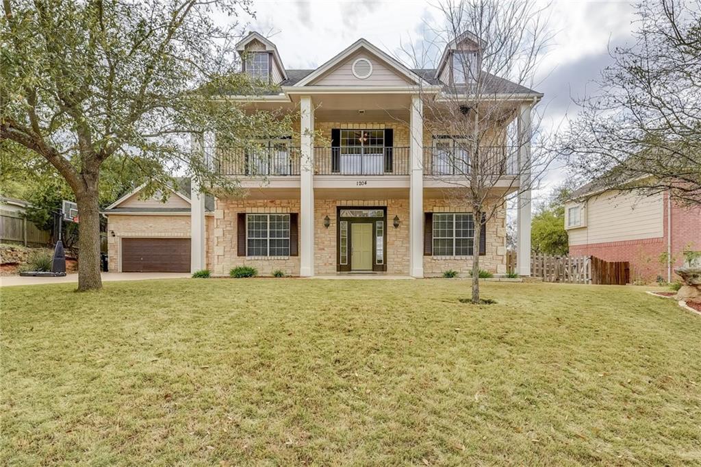 1204 Mayan Way - Photo 1