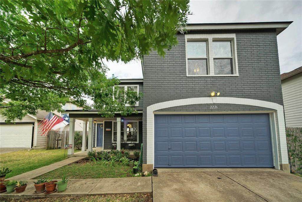 2226 Georgian Dr - Photo 1
