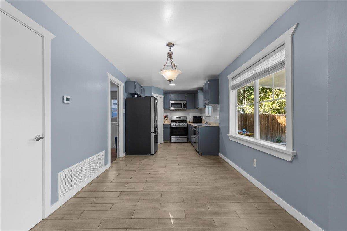 12217 Shropshire Blvd - Photo 1