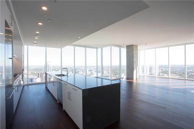 301 West Ave - Photo 1