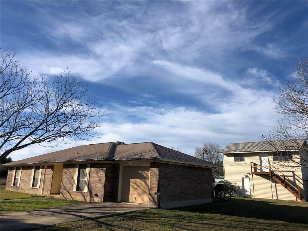 125 Kelly Ln - Photo 1