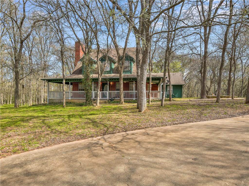 215 Piney Ridge Dr - Photo 1