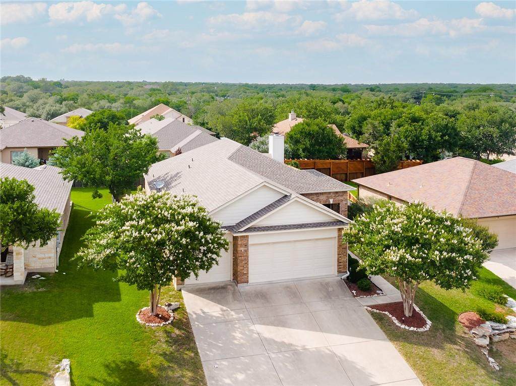715 Hedgewood Dr - Photo 1