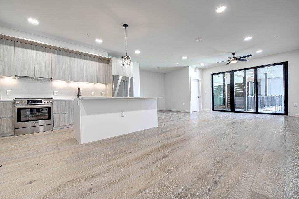 2209 1st St - Photo 1