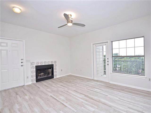 2320 Gracy Farms Ln - Photo 1