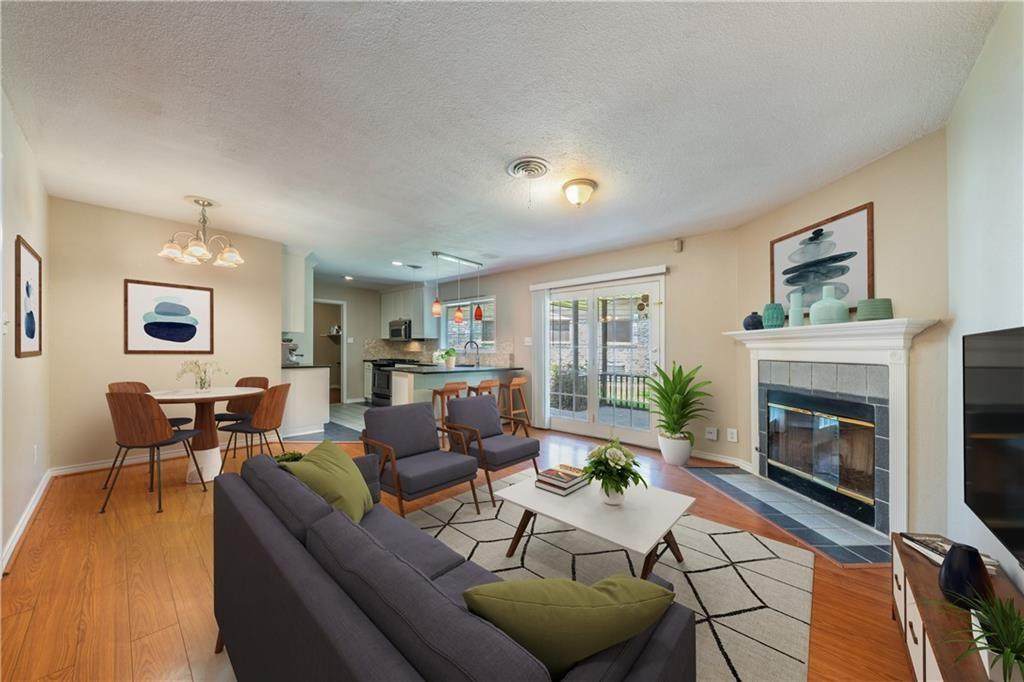 2004 Teakwood Dr - Photo 1