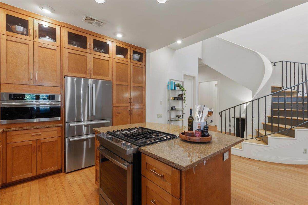 2207 Forest Trl - Photo 1