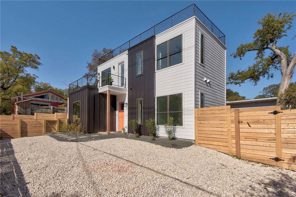 1003 13th St - Photo 1