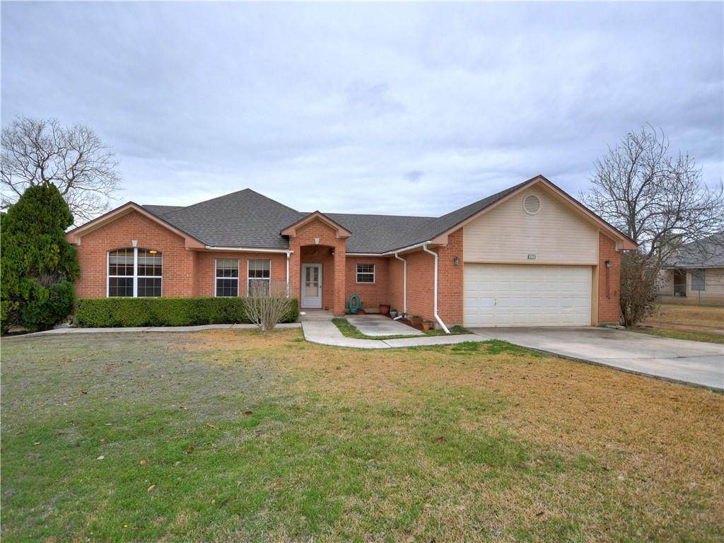 400 Dove Hollow Dr - Photo 1
