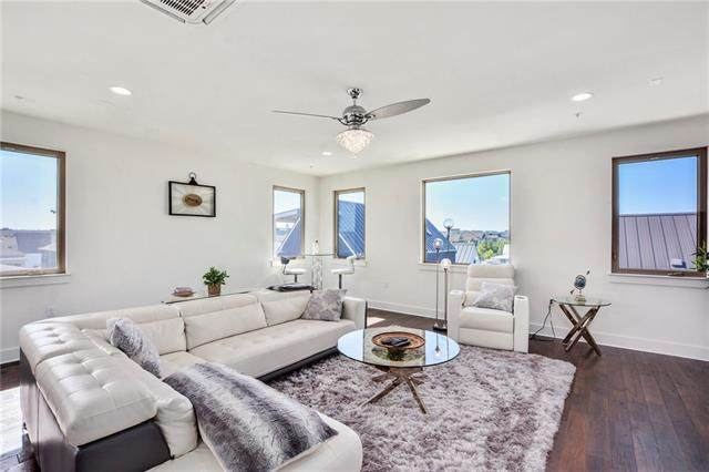 4519 Kocurek St - Photo 1