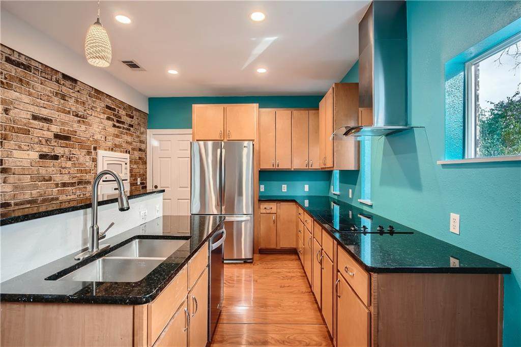 6901 Grove Crest Dr - Photo 1