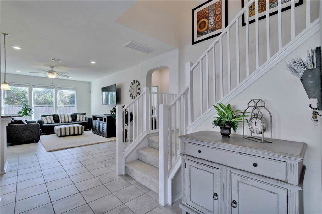 31427 Kingsway Rd - Photo 1