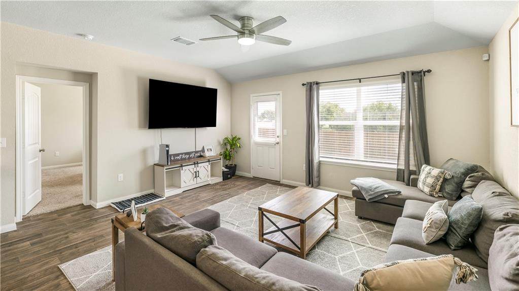 210 Marimoor Dr - Photo 1