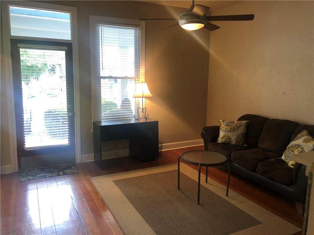 901 22nd St - Photo 1