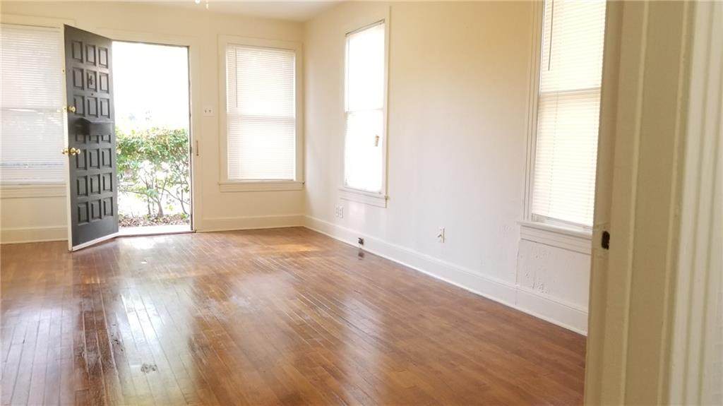 1705 West Ave - Photo 1