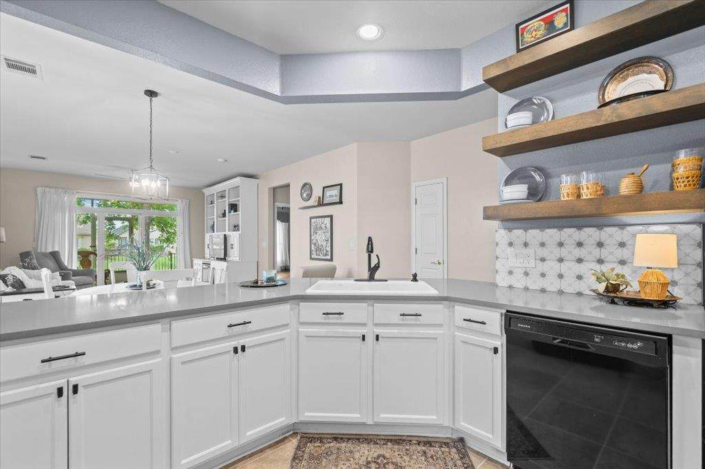 113 Honey Creek Trl - Photo 1