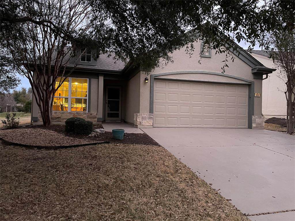 305 Crockett Loop - Photo 1