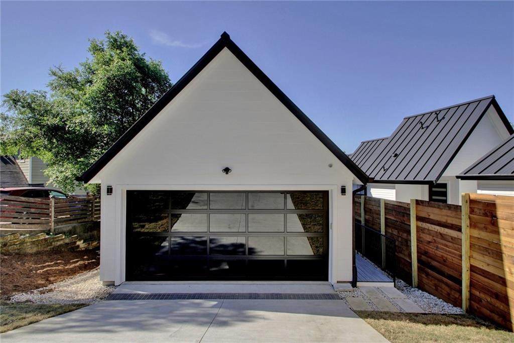 4901 Mendoza Dr - Photo 1