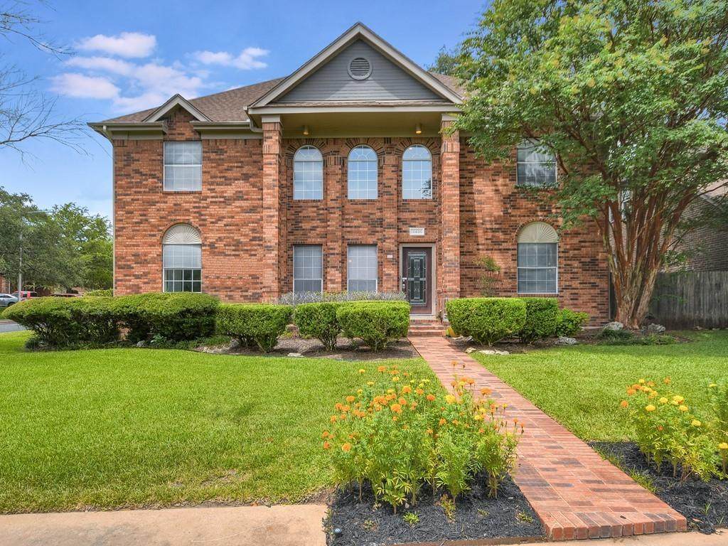 10600 Lynncrest Cv - Photo 1