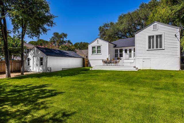 2707 Cherry Ln - Photo 1