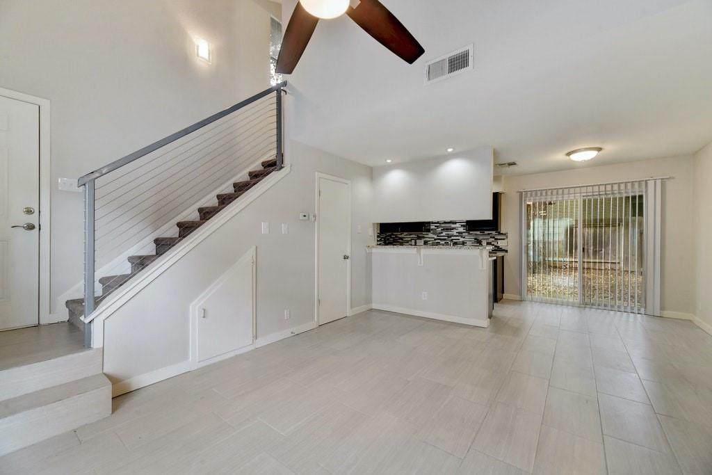 5604 Woodrow Ave - Photo 1