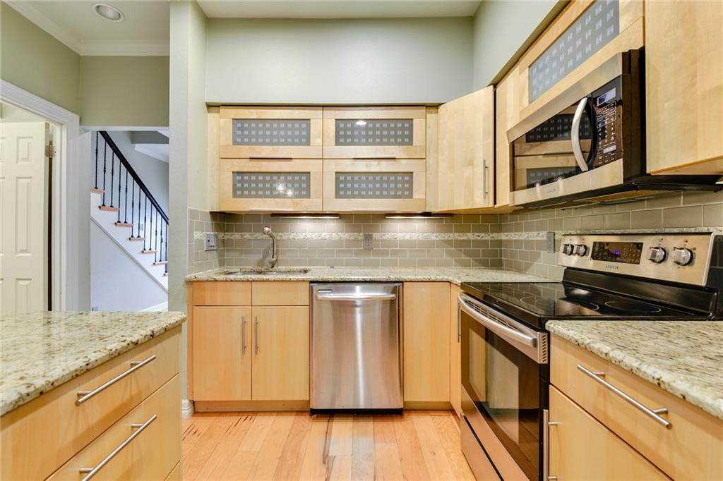 1307 Kinney Ave - Photo 1