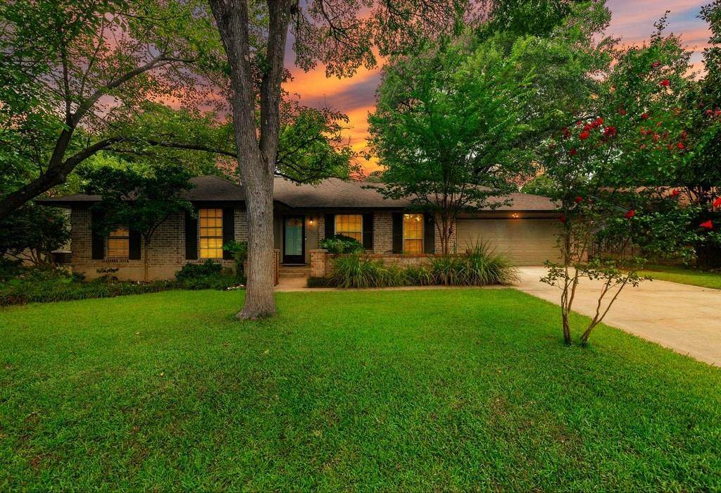 13212 Woodthorpe St - Photo 1