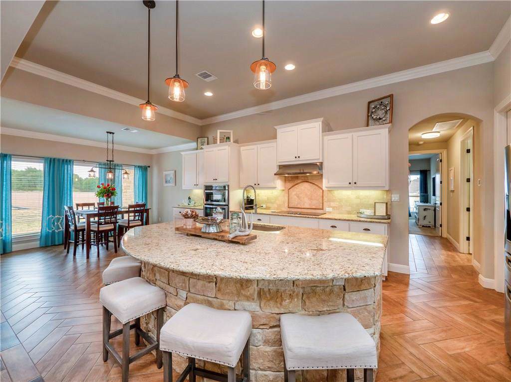 30137 Twin Creek Dr - Photo 1