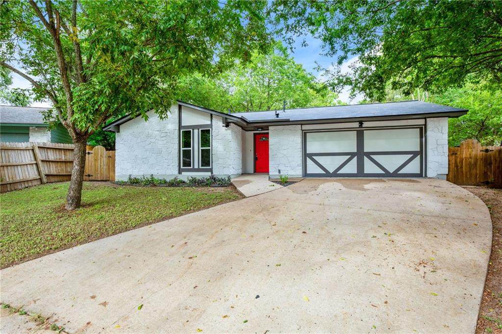 8208 Alcorn Cir - Photo 1