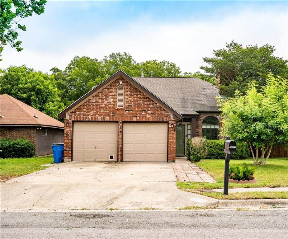 16217 Parkway Dr - Photo 1