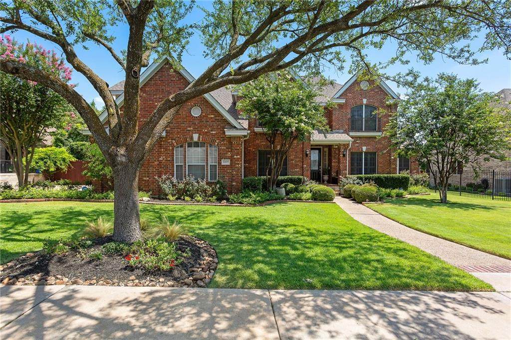 2207 Hamlet Cir - Photo 1