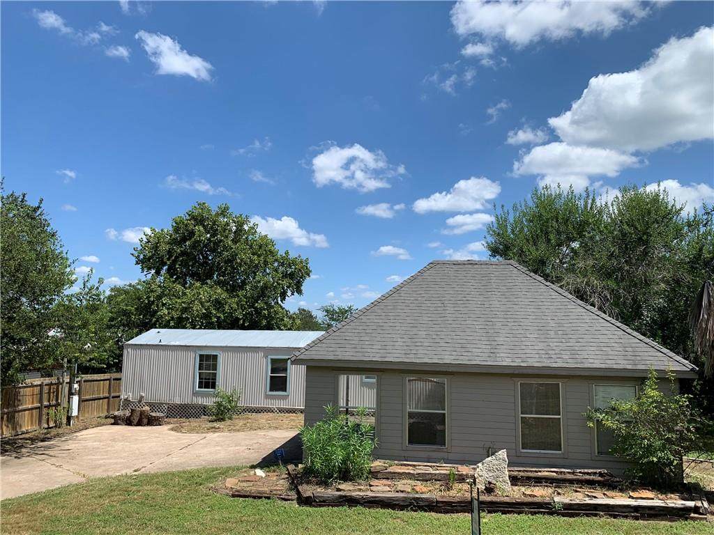 2203 Whitebead Trl - Photo 1