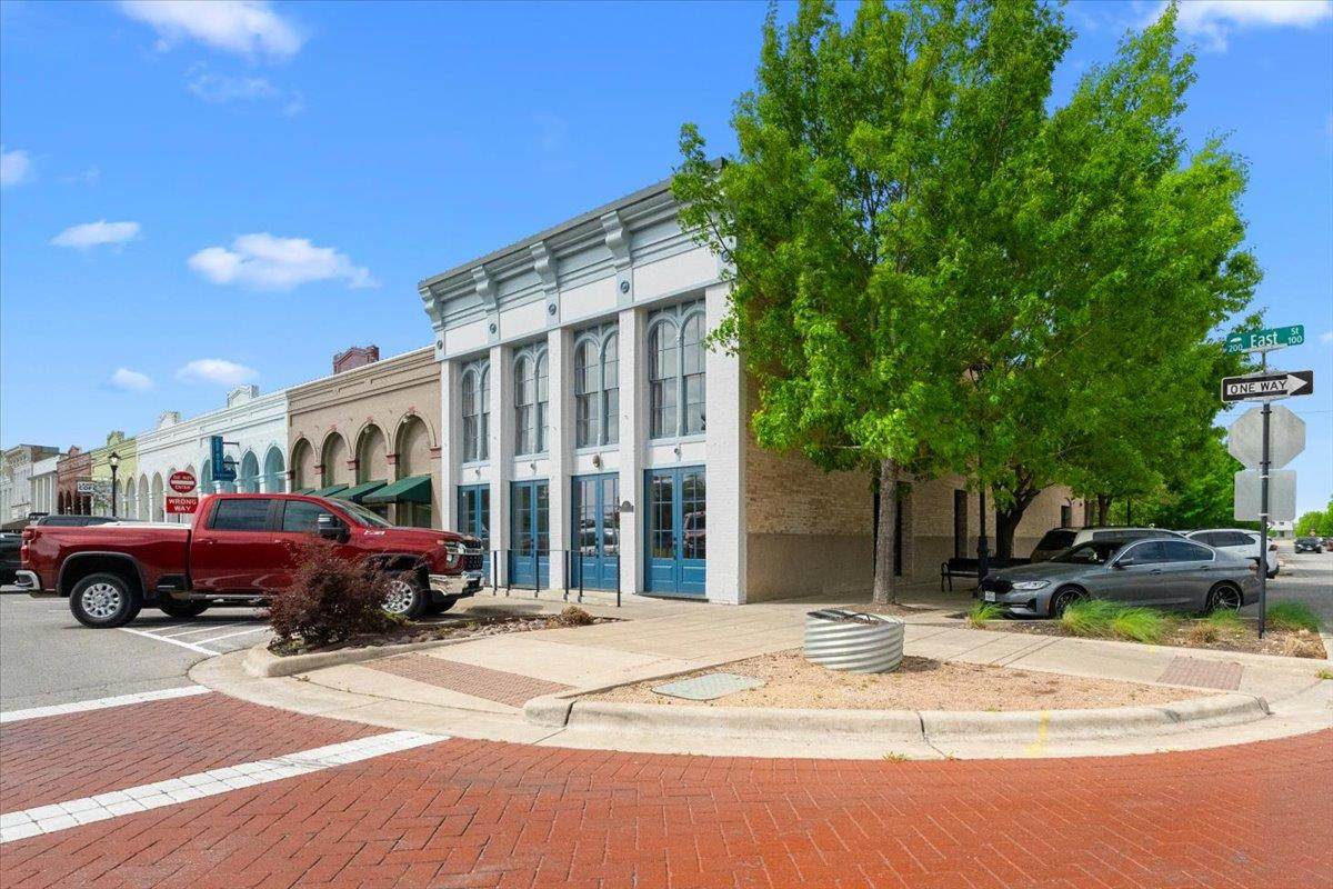 117 East St - Photo 1